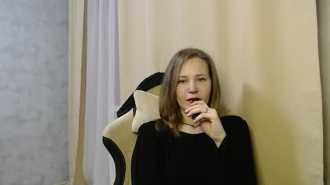 Harper online show from October 2025 08:29:01 PM