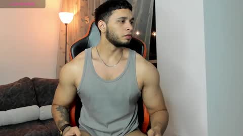 Snapshot of harry_zandess chatting on September 2025 04:23:01 AM Harry Zandes online show from September 2025 04:23:01 AM