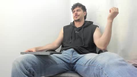 alpha online show from October 2025 03:28:01 AM