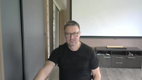 HarrySnake online show from October 2025 08:11:02 AM