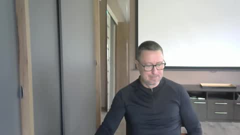 HarrySnake online show from October 2025 06:57:02 AM