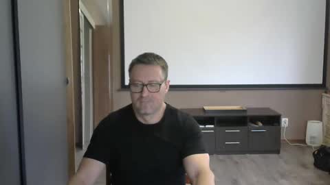 HarrySnake online show from November 2025 07:41:01 AM