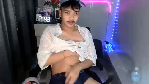 Snapshot of hart_well69 chatting on March 2025 01:43:02 PM Michael18 online show from March 2025 01:43:02 PM