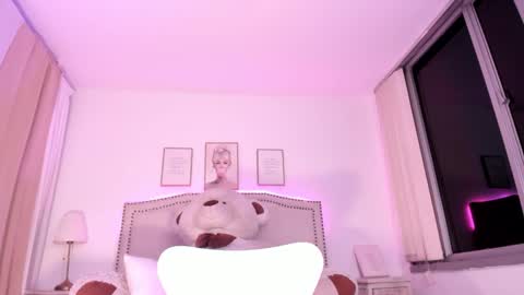 Snapshot of haru__kii chatting on October 2025 03:34:01 AM haru online show from October 2025 03:34:01 AM