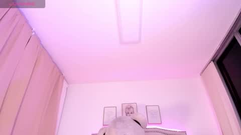 Snapshot of haru__kii chatting on November 2025 04:24:01 AM haru online show from November 2025 04:24:01 AM