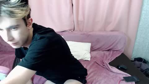 Snapshot of harvey_foster chatting on October 2025 08:54:02 PM harvey_foster online show from October 2025 08:54:02 PM