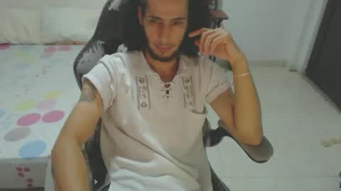 Hasani online show from October 2025 04:57:02 AM