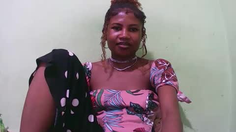 Snapshot of hasleyinah chatting on May 2026 06:37:01 PM hasleyinah online show from May 2026 06:37:01 PM
