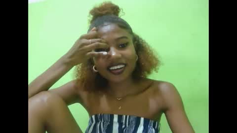 Snapshot of hasleyinah chatting on May 2026 06:47:02 PM hasleyinah online show from May 2026 06:47:02 PM