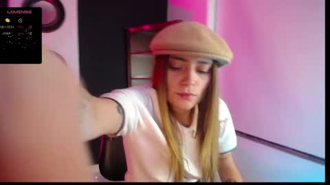 Nicole online show from January 2025 11:38:01 PM