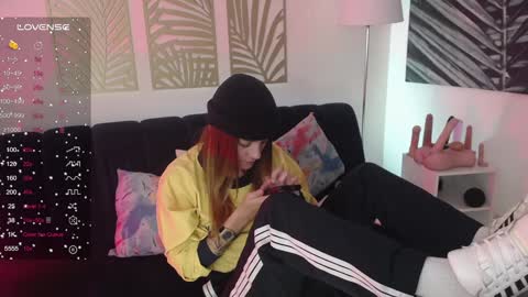 Nicole online show from January 2025 04:04:01 AM