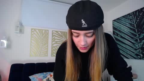 Nicole online show from January 2025 03:41:01 AM