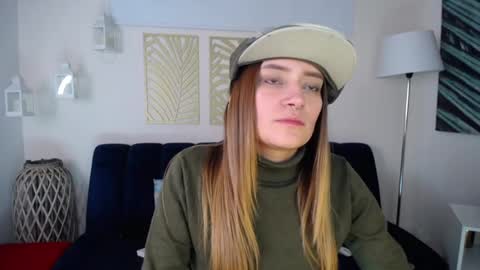 Nicole online show from February 2025 03:41:01 AM