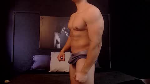 Snapshot of hat_guy01 chatting on February 2026 09:24:01 PM hat_guy01 online show from February 2026 09:24:01 PM