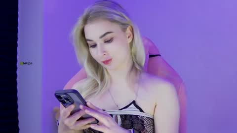 Anna online show from June 2026 07:29:01 PM