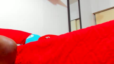 Snapshot of hathor_01_ chatting on January 2025 03:18:02 PM andres online show from January 2025 03:18:02 PM
