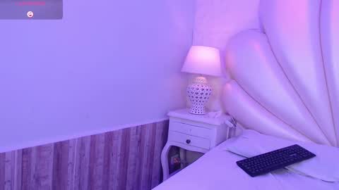 hatsajones online show from September 2025 05:34:01 AM