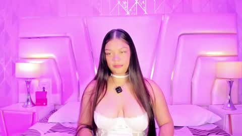 hatsajones online show from February 2026 05:05:02 AM