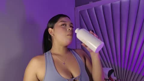 hatsajones online show from April 2026 04:10:02 AM