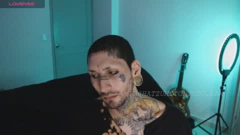 More content   2   online show from October 2025 04:32:01 AM