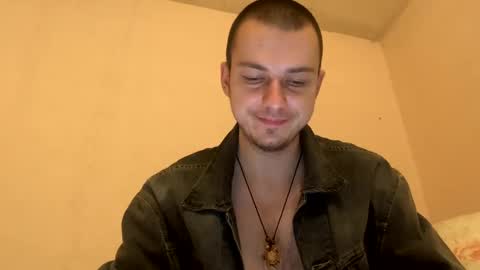 Snapshot of hattydee chatting on December 2024 01:25:02 AM dee online show from December 2024 01:25:02 AM