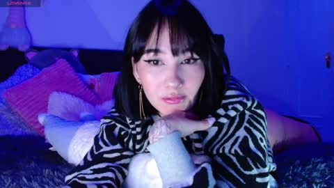 Snapshot of hatzukoi_miaow chatting on January 2025 09:25:02 PM petunia online show from January 2025 09:25:02 PM
