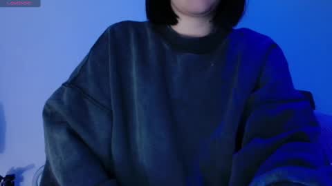 Snapshot of hatzukoi_miaow chatting on January 2025 11:17:01 AM petunia online show from January 2025 11:17:01 AM