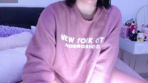 Snapshot of hatzukoi_miaow chatting on February 2025 06:37:01 AM petunia online show from February 2025 06:37:01 AM