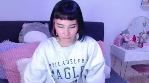 Snapshot of hatzukoi_miaow chatting on September 2025 03:14:01 PM petunia online show from September 2025 03:14:01 PM
