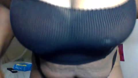 Snapshot of hawtchoc37 chatting on November 2025 08:25:02 AM hawtchoc37 online show from November 2025 08:25:02 AM