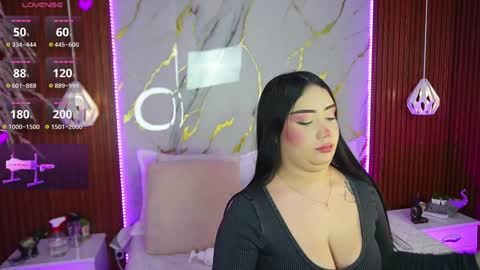 Snapshot of hay1_ chatting on December 2024 03:07:01 AM haylie See you tonight at 8pm Colombia time online show from December 2024 03:07:01 AM