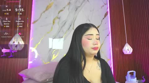 Snapshot of hay1_ chatting on February 2025 04:12:01 AM haylie See you tonight at 8pm Colombia time online show from February 2025 04:12:01 AM