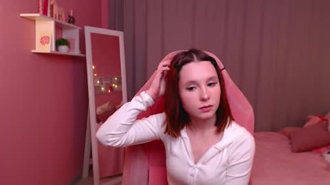 Mia online show from February 2026 07:46:01 AM