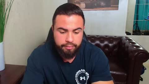 HayesWood online show from December 2025 06:08:02 AM