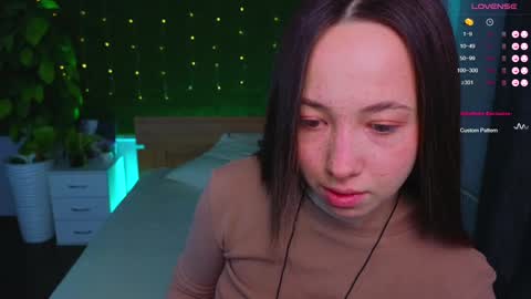 Hayle online show from December 2024 02:08:02 AM