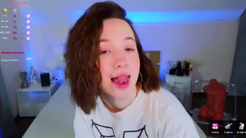 Hayle online show from March 2025 05:17:02 AM