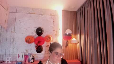 haylenpark online show from October 2025 11:30:01 AM