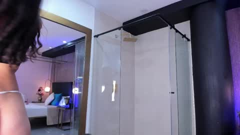 Snapshot of hayli_monroee chatting on April 2026 08:47:01 PM Hayli online show from April 2026 08:47:01 PM