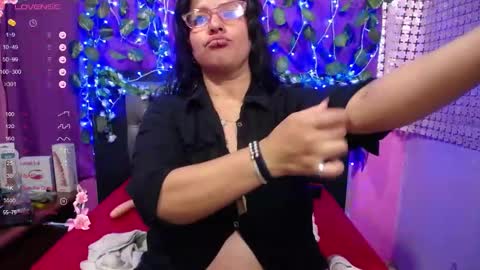 hazel online show from December 2024 10:31:01 PM