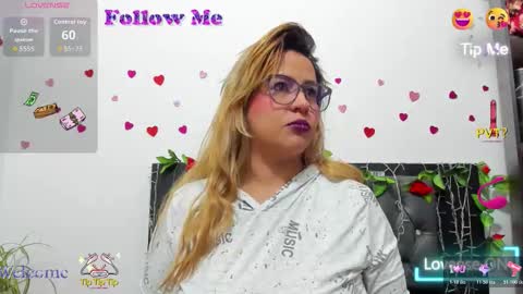 Snapshot of hazel_34 chatting on November 2025 09:59:01 AM hazel online show from November 2025 09:59:01 AM