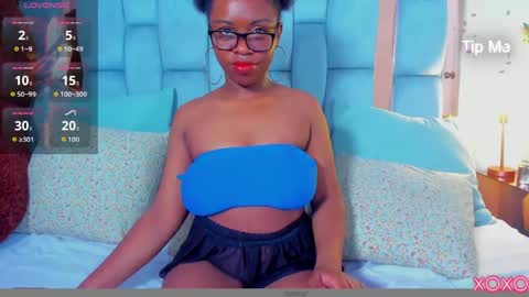 hazel_lanee online show from May 2026 09:53:01 PM