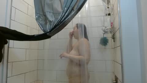 Snapshot of hazel_skye chatting on December 2024 05:33:02 PM Hazel online show from December 2024 05:33:02 PM
