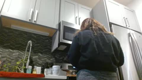 Snapshot of hazel_skye chatting on January 2025 03:28:02 PM Hazel online show from January 2025 03:28:02 PM