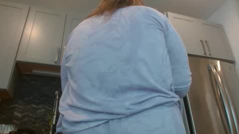 Snapshot of hazel_skye chatting on January 2025 06:35:01 PM Hazel online show from January 2025 06:35:01 PM