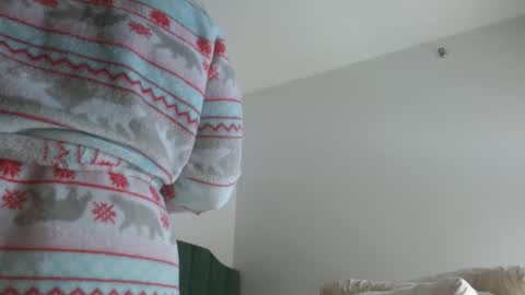 Snapshot of hazel_skye chatting on January 2025 02:14:02 PM Hazel online show from January 2025 02:14:02 PM