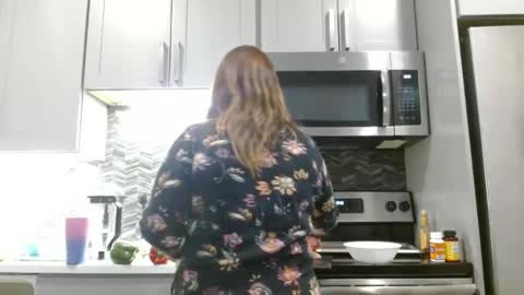 Snapshot of hazel_skye chatting on February 2025 12:48:02 AM Hazel online show from February 2025 12:48:02 AM