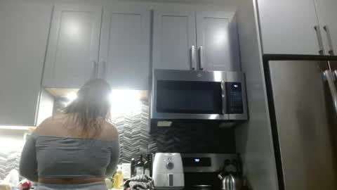 Snapshot of hazel_skye chatting on February 2025 01:30:02 AM Hazel online show from February 2025 01:30:02 AM