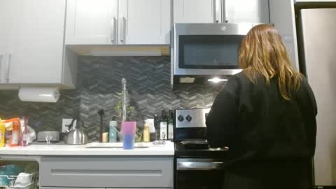 Snapshot of hazel_skye chatting on February 2025 12:49:01 AM Hazel online show from February 2025 12:49:01 AM