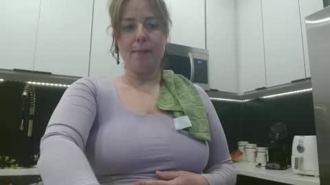 Hazel online show from April 2026 08:15:01 PM