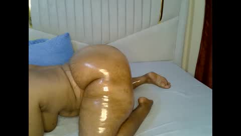 hazel_spanky online show from March 2025 05:00:02 AM